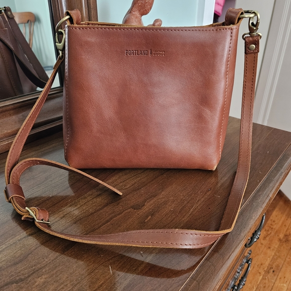 Portland Leather Handbags - Portland Leather Triangle Shoulder Bag (Honey) w/removeable Crossbody Strap